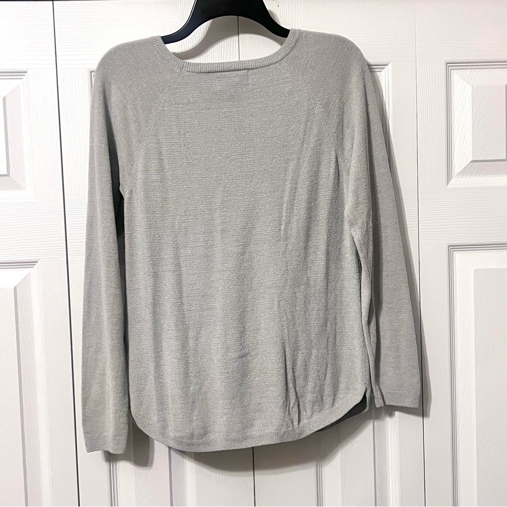 Barefoot Dreams Cozychic Gray Sweater Kangaroo Pocket Size Small - Picture 2 of 8